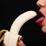 sexy-girl-eating-banana